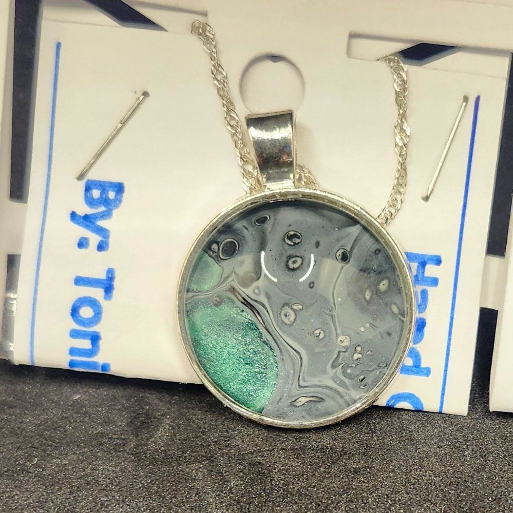 Hand Crafted Necklace Medallion Pendant 1" Round Pendant 925 Silver 20 " Chain
